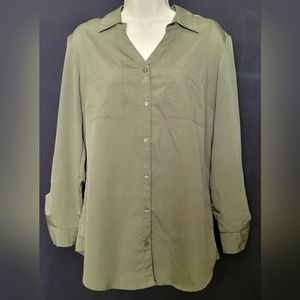 (M 8-10) Faded Glory Button-Up Blouse